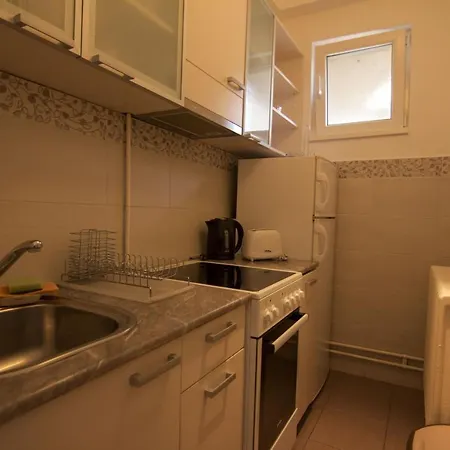 Apartment Drama Center *