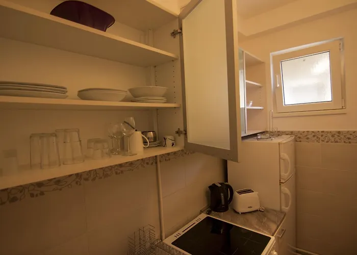 アパート Drama Center